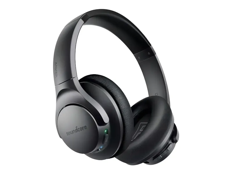 Fone de ouvido Anker Soundcore Life Q20 usado em reunião de home office